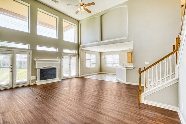 Photo - 2922 Brahman Dr