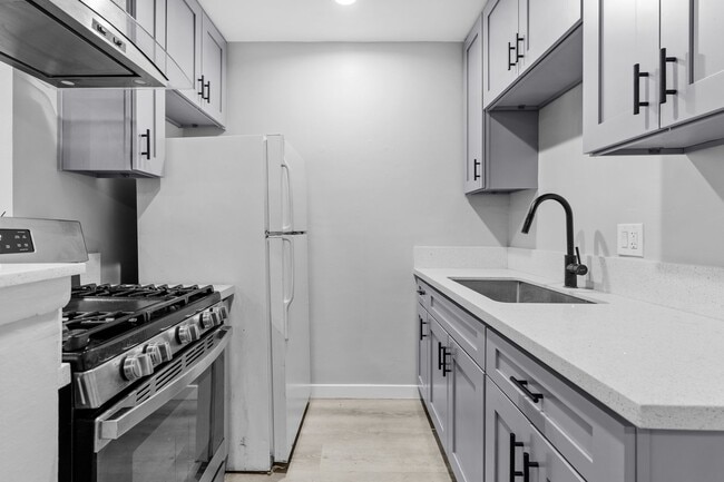 Photo - 1655 W Malvern Ave Unit 1701-05