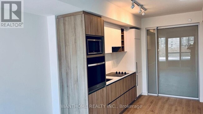 319 Jarvis St Unit 808