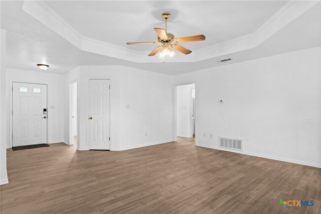 Photo - 3807 Water Oak Dr House