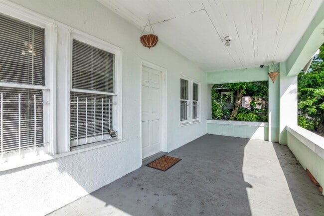 Photo - 1601 Holman St