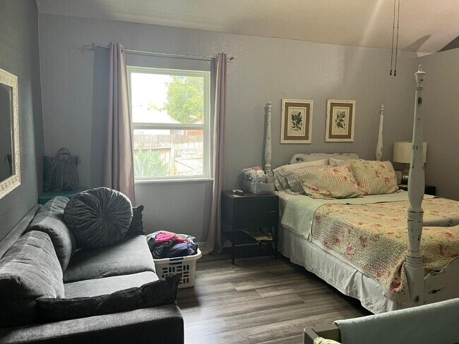 Photo - 19418 Coppervine Ln