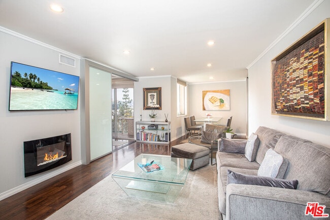 Photo - 100 S Doheny Dr Condo Unit 516