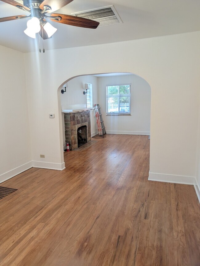 Newly renovated 3 bed/1bath in the heart of Denver