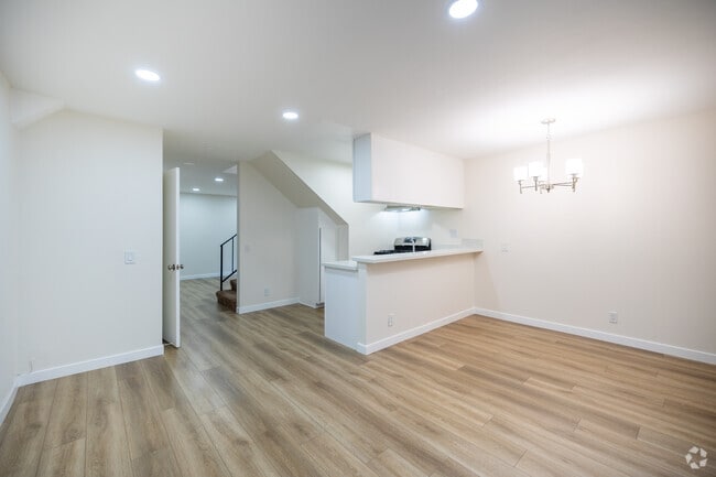 2BR, 1.5BA - 1,600SF - Dining Room