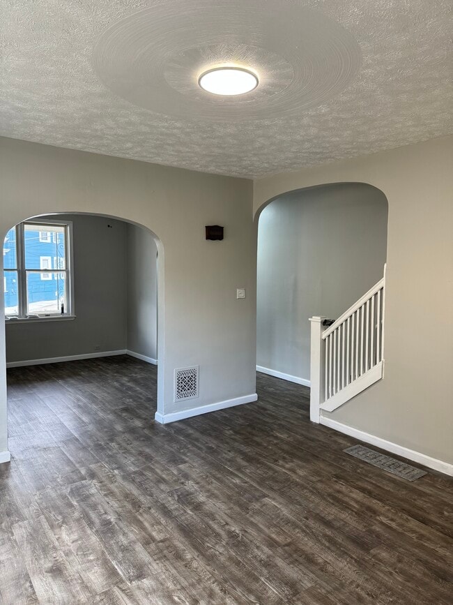 Photo - 92 Lockhart St