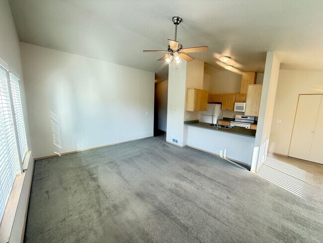 Photo - Updated 3 bedroom 2 bath house in Eugene!
