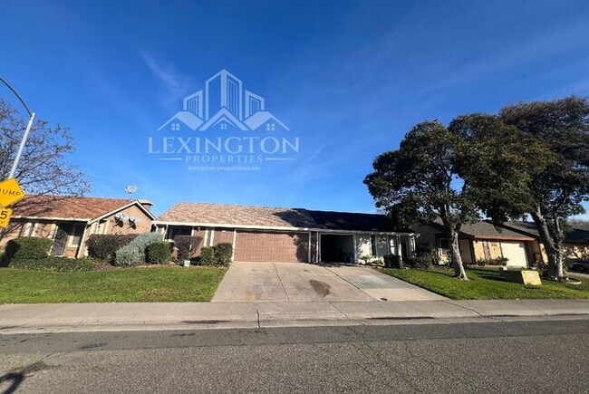 Photo - 7956 Orchard Woods Cir