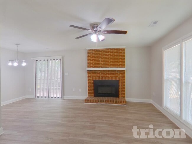 Photo - 6701 Hickory Trace Dr