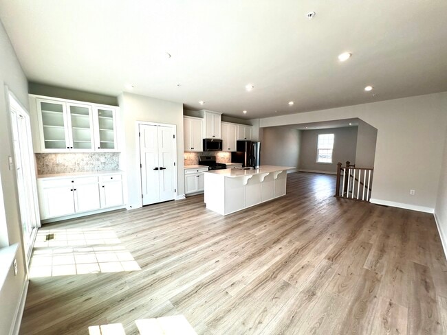 Photo - 32 Indian Field Ln