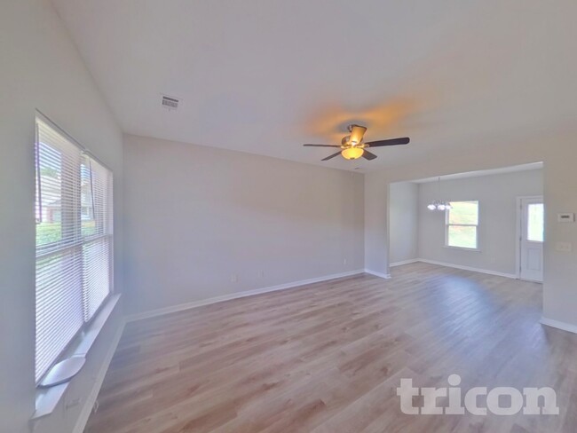 Photo - 30 Wyndham Ct