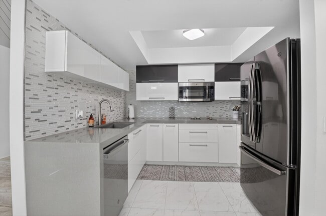 Photo - 4310 Village Dr