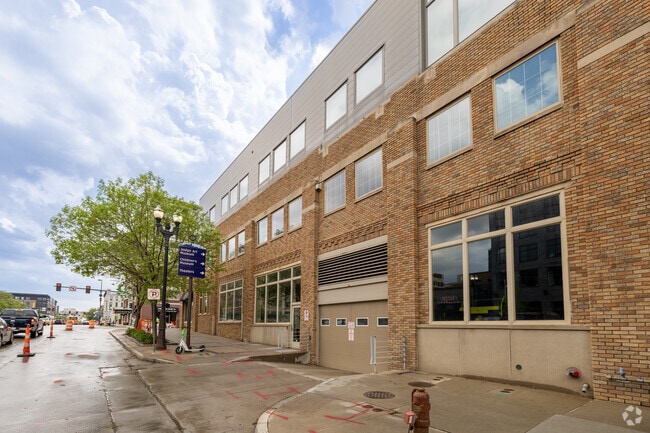 Photo - 1000 Dodge Bldg