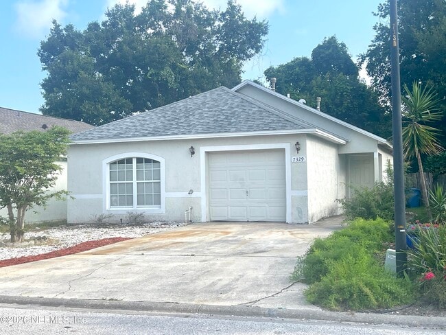 Building Photo - 7329 Lawn Tennis Ln