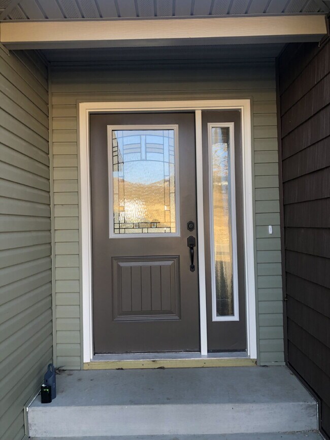 Open living concept- 3BR/2BA with unfinished basement