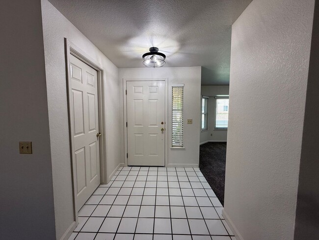 Photo - Single Story home in Riverbank's Crossroads Subdivision!