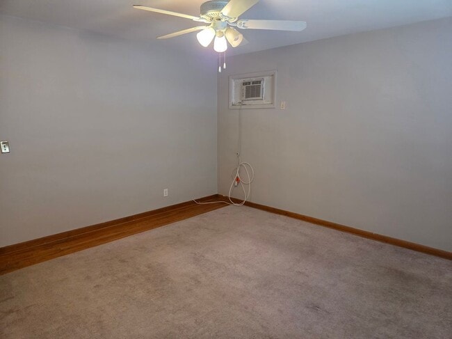 Photo - 144 Raphael Rd