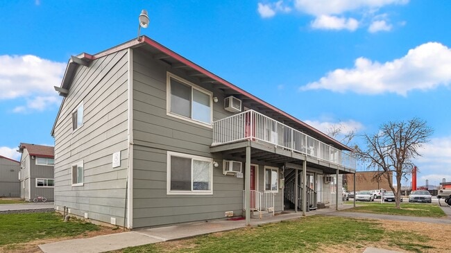 Photo - Paxton Apartments- Kennewick, WA