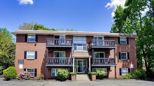 Charles View Condominiums - 99 Pleasant St Unit 1-2