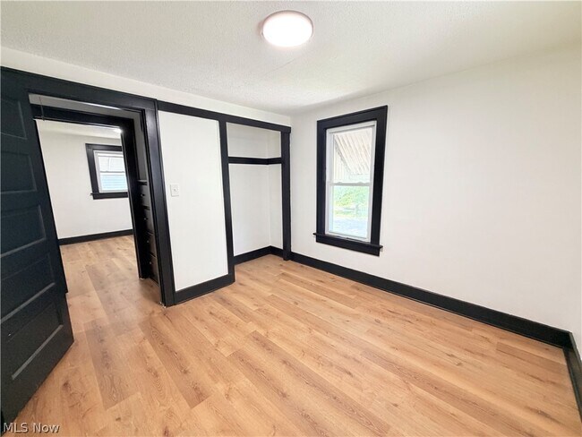Photo - 2176 Stone St