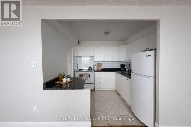 Photo - 890 Jane St Unit 1506