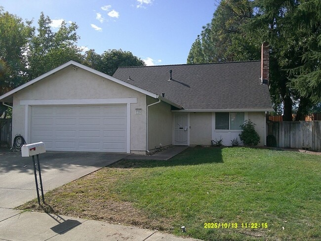 Photo - 725 Devonshire Ct