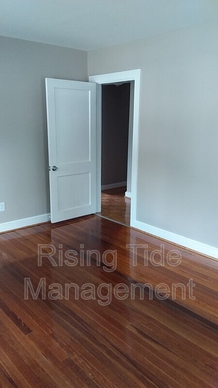 Photo - 316 Wickstead Rd