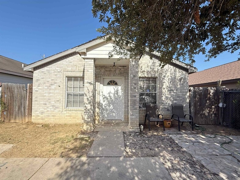 308 Larga Vista Dr