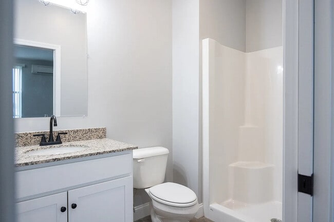 Photo - 6899 Post Rd