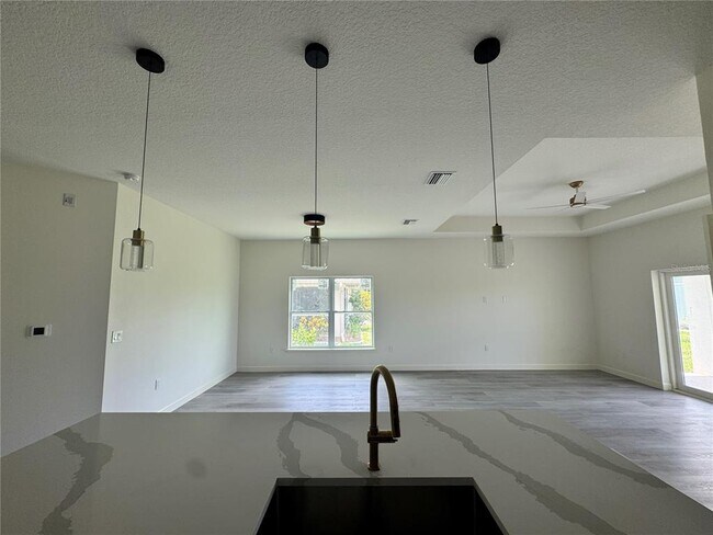 Photo - 9417 Acco Ave