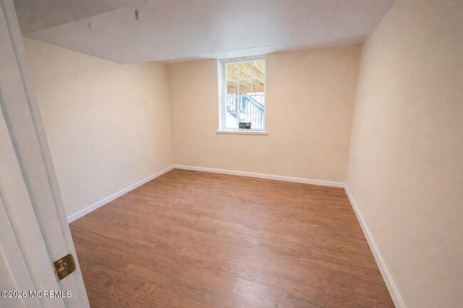 Photo - 32 Whitney Dr