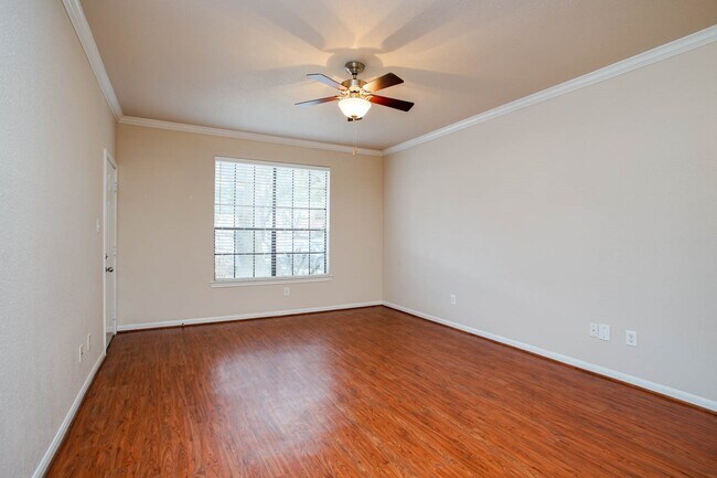 Photo - 2255 Braeswood Park Dr Condo Unit 127