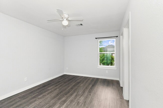 Photo - 8216 Richland Dr Unit B