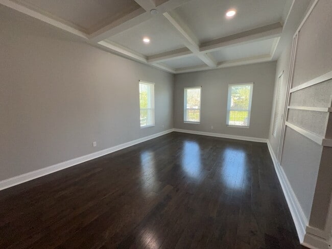 Photo - 401 Walton St