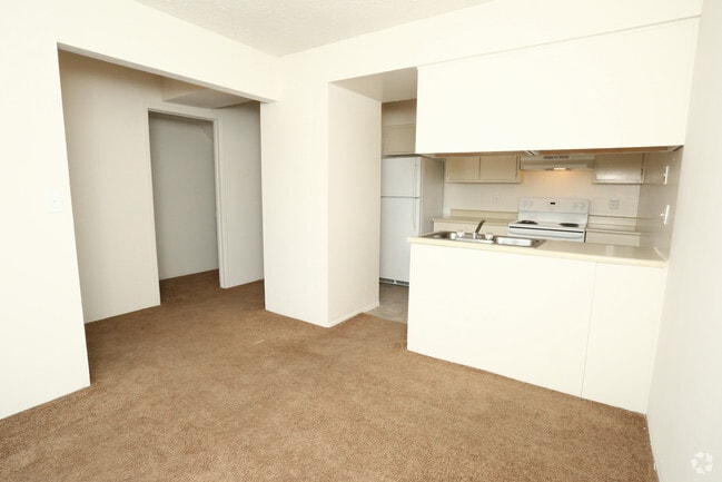 Building Photo - Arrowtree Apartments