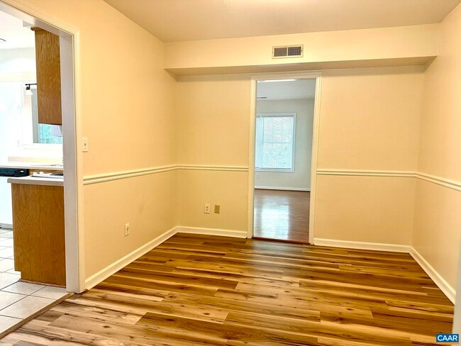 Photo - 3159 Saddlebrook Ln