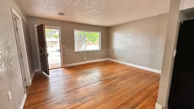 Photo - 6808 NW 59th St