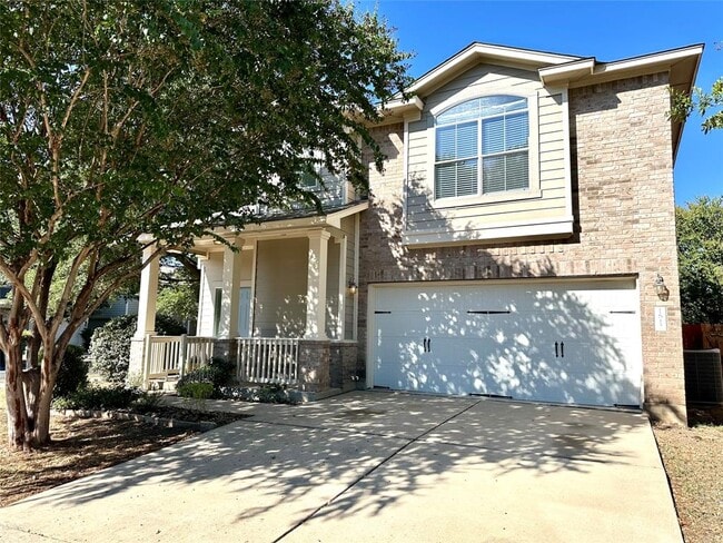 Building Photo - 1612 Yoakum St Rental