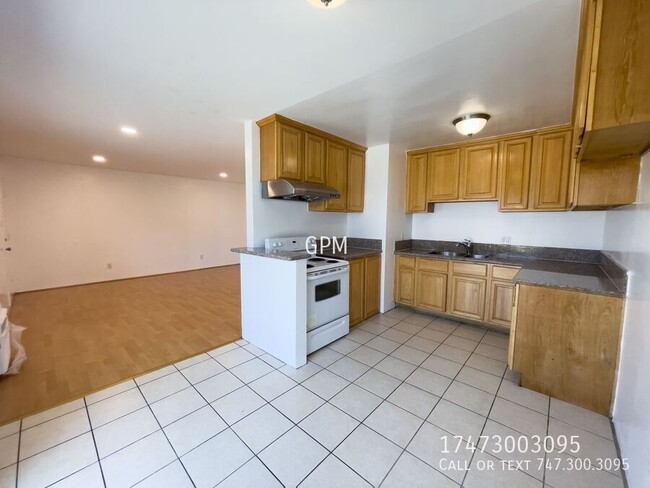 Photo - 514 W Huntington Dr Unidad E