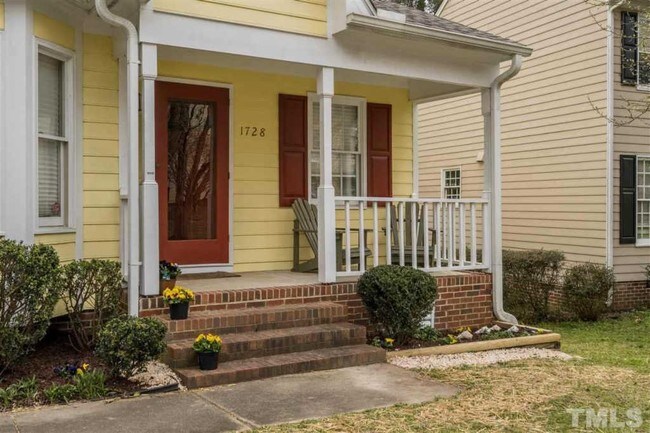 Photo - 1728 Kingston Heath Way