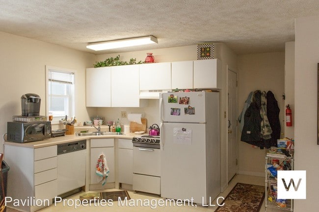 Photo - 400 S Henderson St