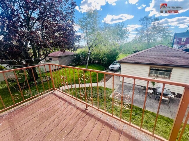 Photo - 4713 N 90th St