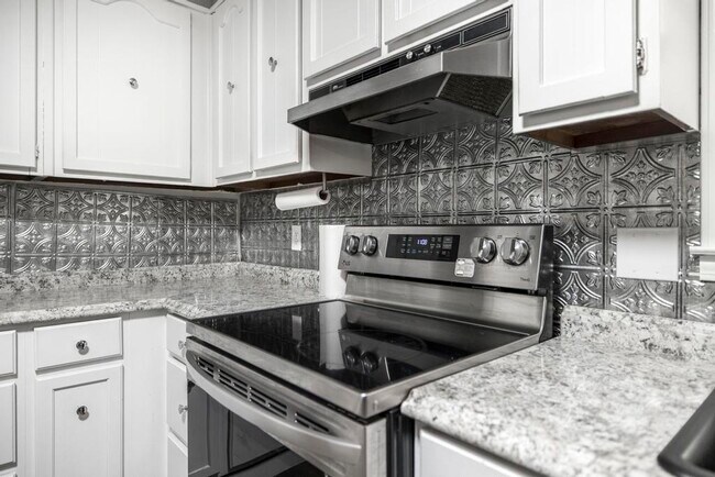 Photo - 609 Forest Lake Dr