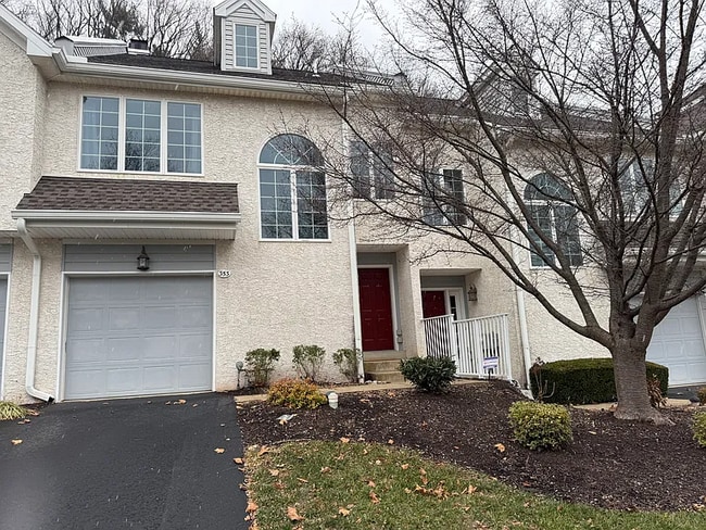 Photo - 353 Bristol Cir