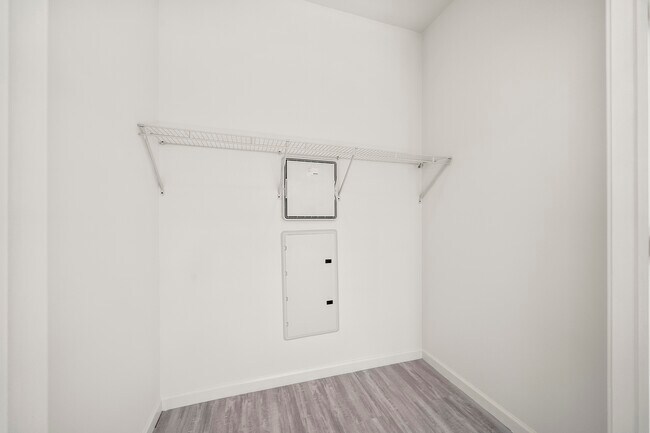 Photo - 51 E Main St Unidad 306