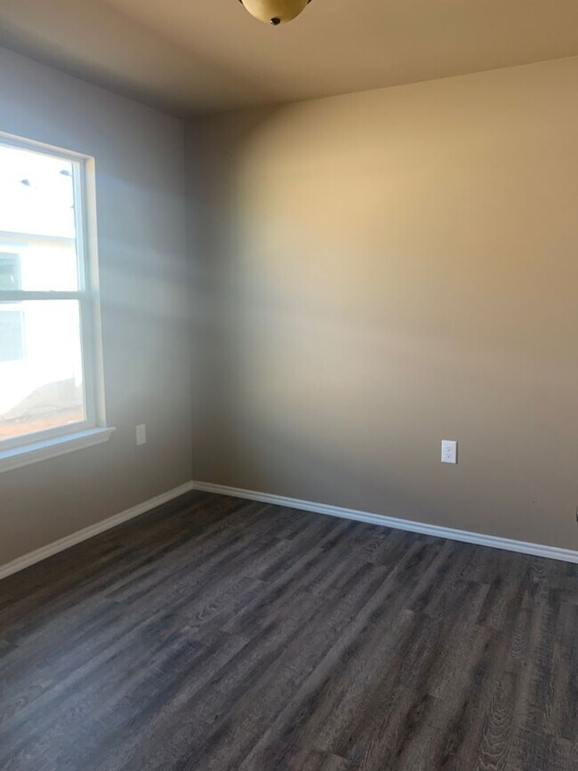 Photo - 526 46th St Unit A