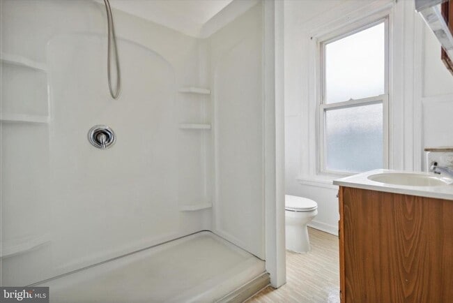 Photo - 313 Dartmouth Ave