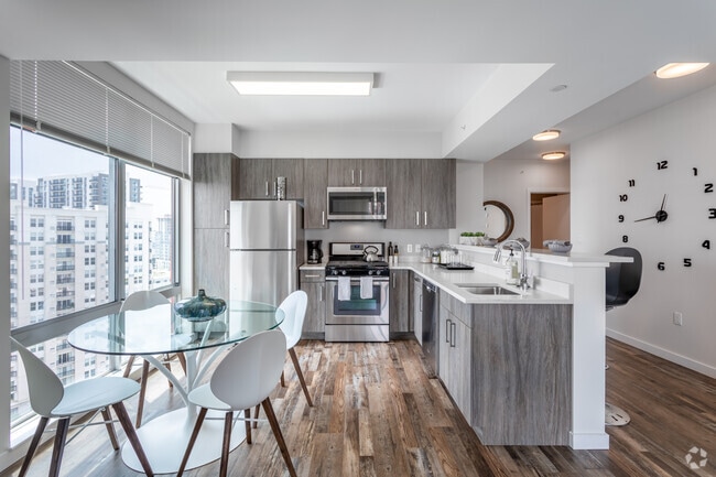 Photo - NV @ Harbor Point