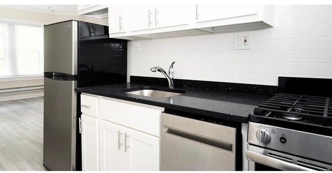 Photo - 646.5 W Roscoe St Unit 2S