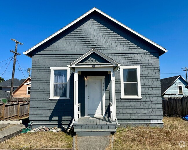 Building Photo - Charming 2-Bedroom Cottage on the Samoa Pe... Rental